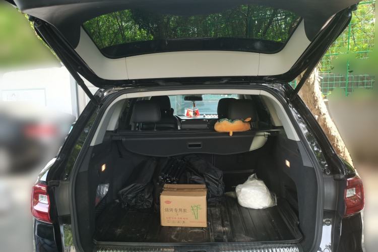 Used Hongqi HS7 2021 2.0T DCT Two-Wheel Drive Smart Connect Flagship Edition Trunk