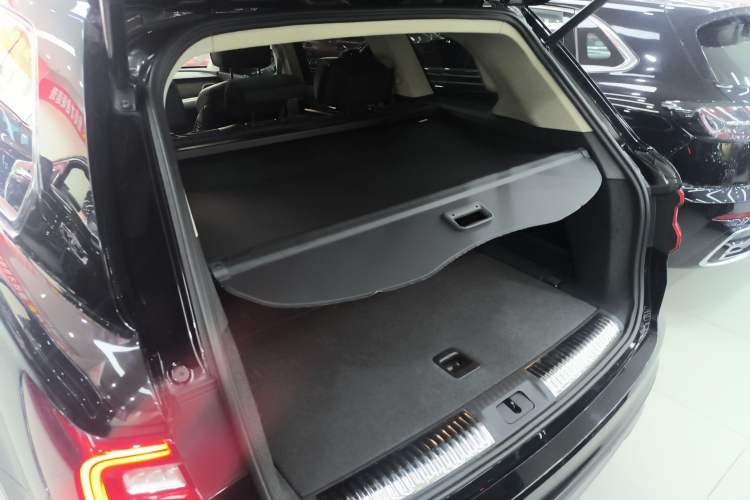Used Hongqi HS7 2021 3.0T Automatic All-Wheel Drive Smart Connect Flagship Edition Trunk