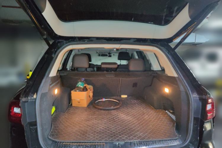 Used Hongqi HS7 2021 3.0T Automatic All-Wheel Drive Smart Connect Flagship Edition Trunk
