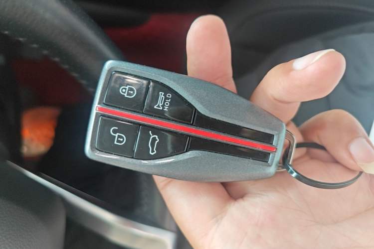 Used Hongqi HS7 2021 3.0T Automatic All-Wheel Drive Smart Connect Flagship Edition Vehicle Key