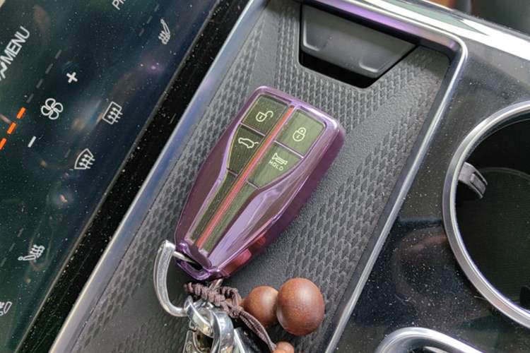 Used Hongqi HS7 2021 2.0T DCT Two-Wheel Drive Smart Connect Flagship Edition Vehicle Key