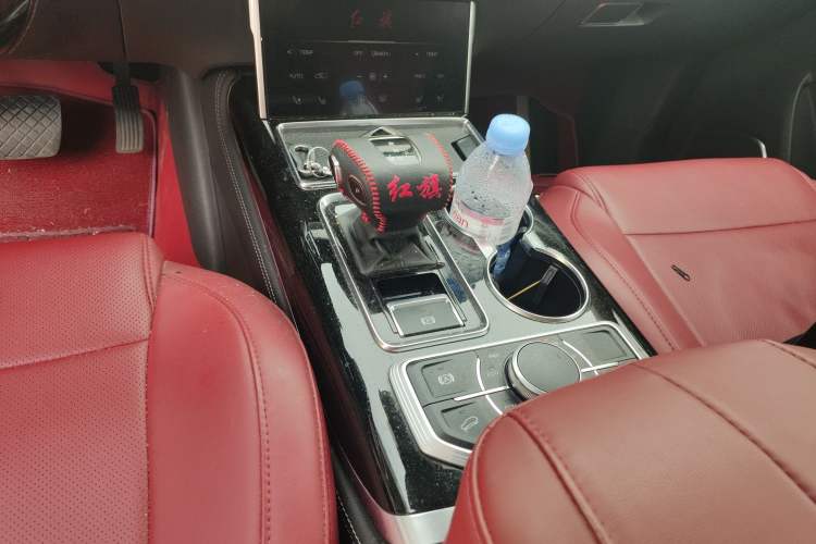 Used Hongqi HS7 2021 3.0T Automatic All-Wheel Drive Smart Connect Flagship Edition Gear Lever