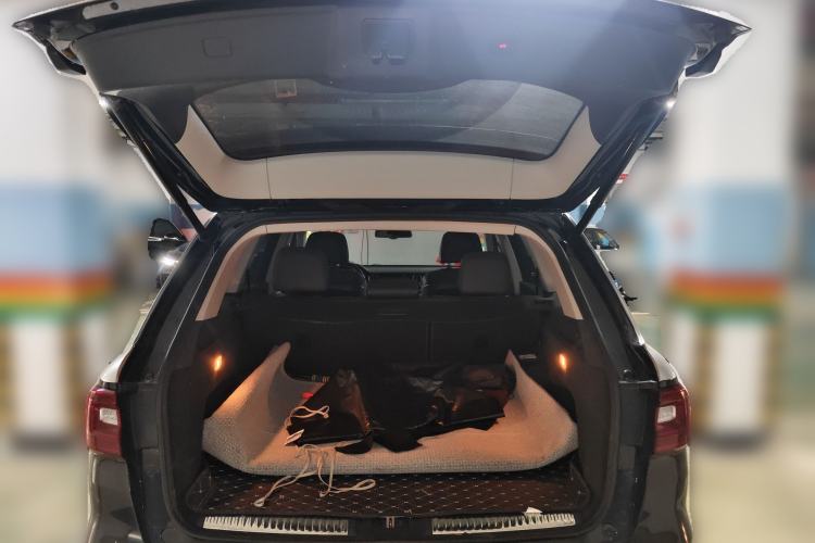Used Hongqi HS7 2021 2.0T DCT Two-Wheel Drive Smart Connect Flagship Edition Trunk