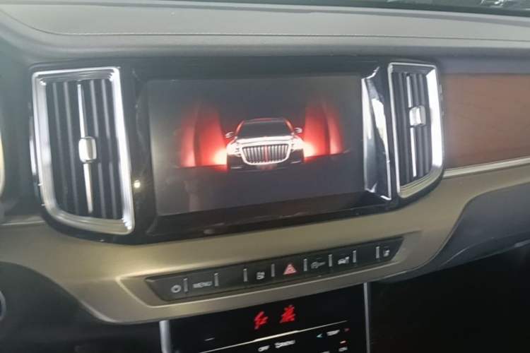 Used Hongqi HS7 2022 3.0T Automatic All-Wheel Drive ZhiLian Flagship Edition Five Seats Audio And AC Panel