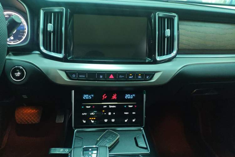 Used Hongqi HS7 2022 3.0T Automatic All-Wheel Drive ZhiLian QiChang Edition 5 Seats Audio And AC Panel