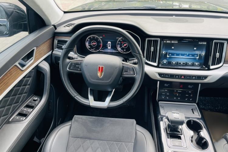Used Hongqi HS7 2022 3.0T Automatic All-Wheel Drive ZhiLian Flagship Edition Five Seats Audio And AC Panel