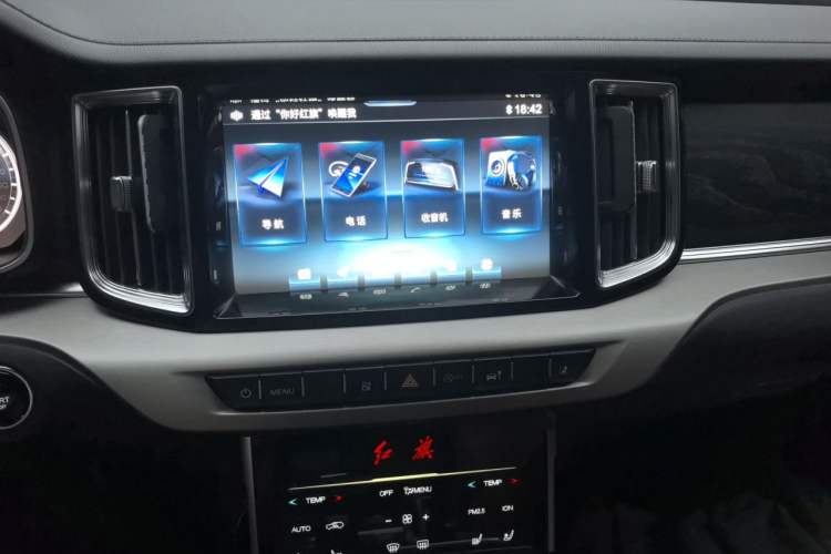 Used Hongqi HS7 2022 3.0T Automatic All-Wheel Drive ZhiLian Flagship Edition Five Seats Audio And AC Panel