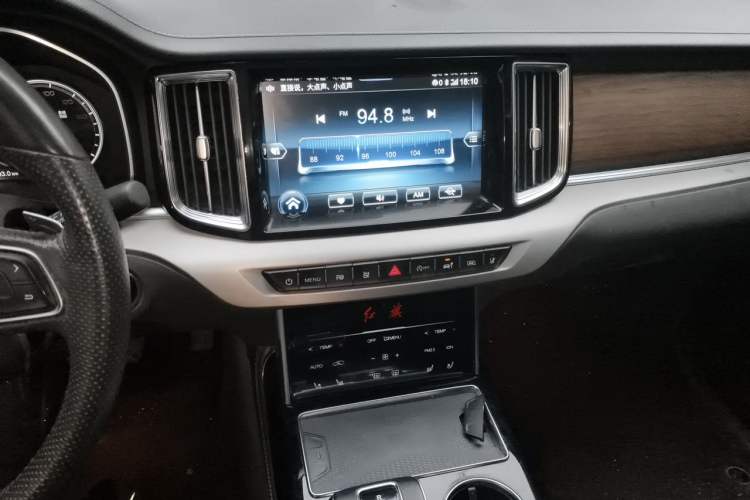 Used Hongqi HS7 2022 3.0T Automatic All-Wheel Drive Smart Connect Flagship Edition 7 Seats Audio And AC Panel