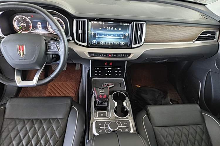 Used Hongqi HS7 2022 3.0T Automatic All-Wheel Drive Smart Connect Flagship Edition 7 Seats Audio And AC Panel