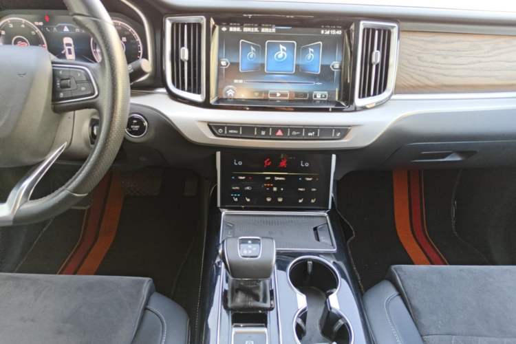 Used Hongqi HS7 2022 3.0T Automatic All-Wheel Drive ZhiLian Flagship Edition Five Seats Audio And AC Panel