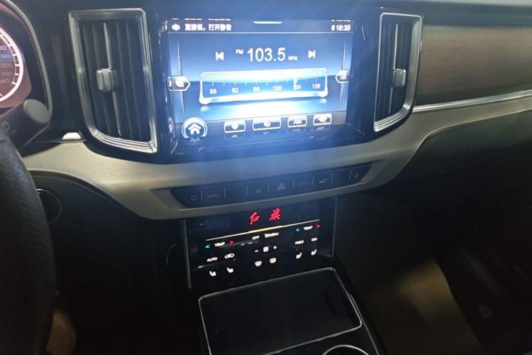 Used Hongqi HS7 2022 3.0T Automatic All-Wheel Drive ZhiLian Flagship Edition Five Seats Audio And AC Panel