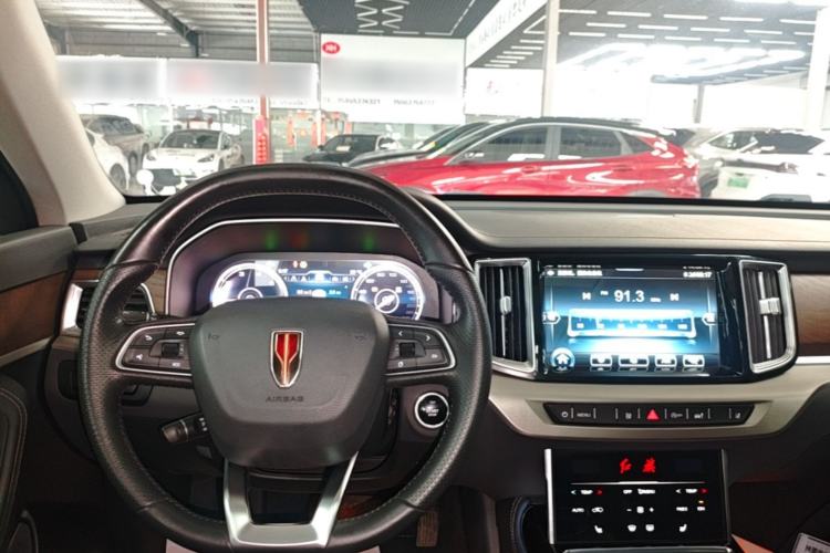 Used Hongqi HS7 2022 2.0T DCT Two-Wheel Drive Smart Connect Flagship Edition Seven Seats Center Console