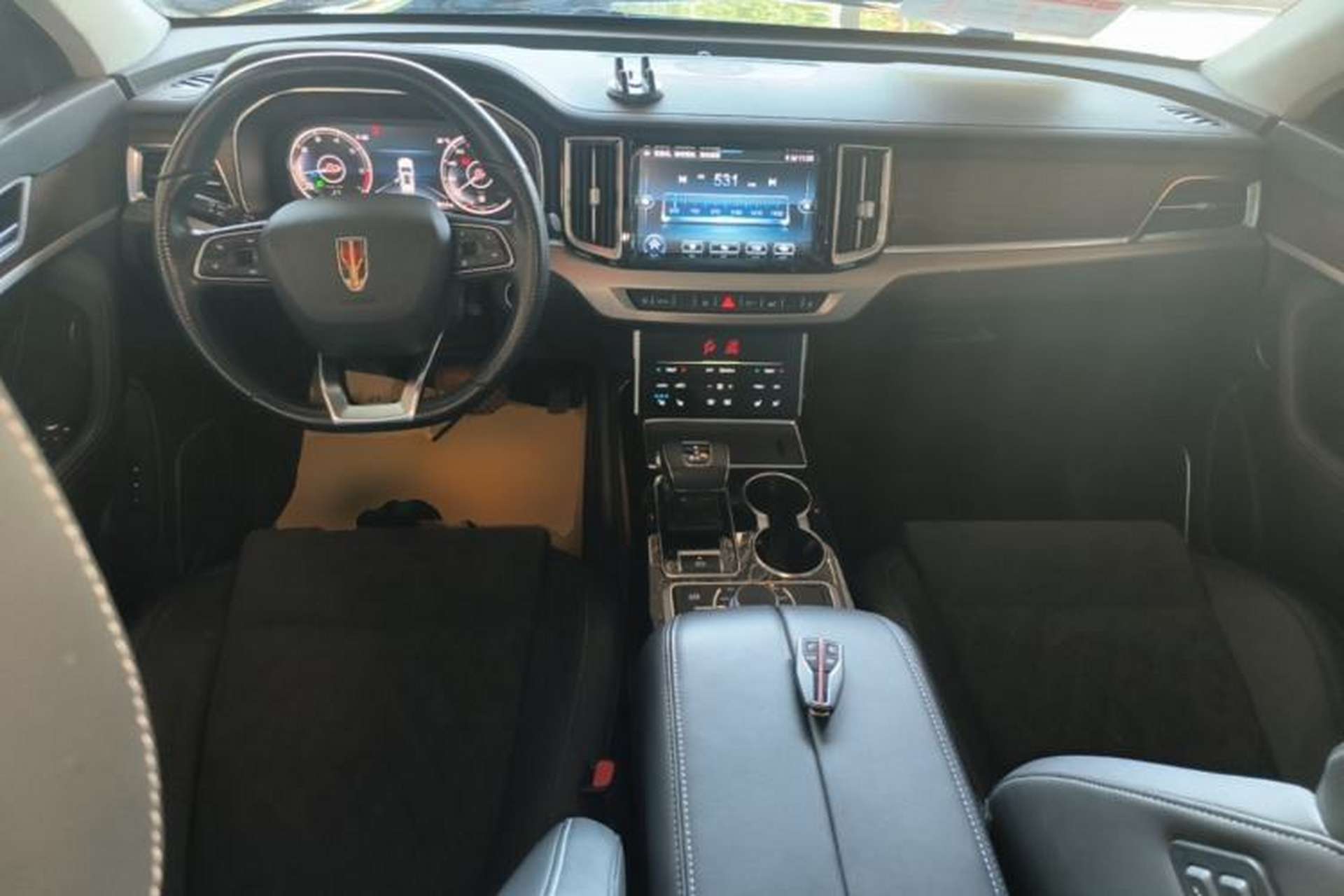 Used Hongqi HS7 2022 3.0T Automatic All-Wheel Drive ZhiLian Flagship Edition Five Seats Center Console