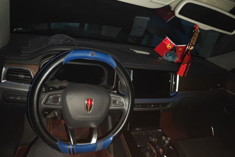 Used Hongqi HS7 2022 2.0T DCT Two-Wheel Drive Smart Connect Flagship Edition Five Seats Center Console