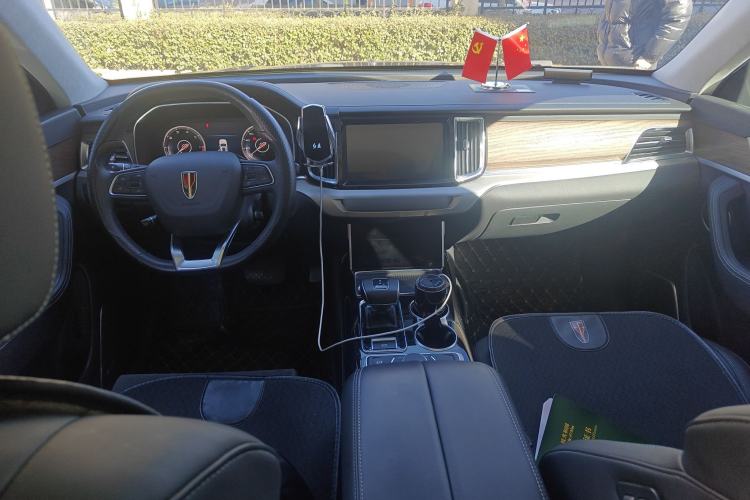 Used Hongqi HS7 2022 2.0T DCT Two-Wheel Drive Smart Connect Flagship Edition Five Seats Center Console