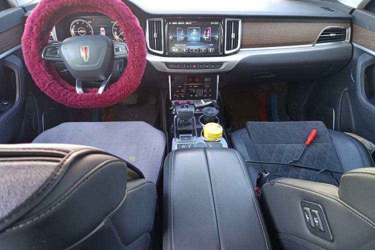 Used Hongqi HS7 2022 2.0T DCT Two-Wheel Drive Smart Connect Flagship Edition Five Seats Center Console
