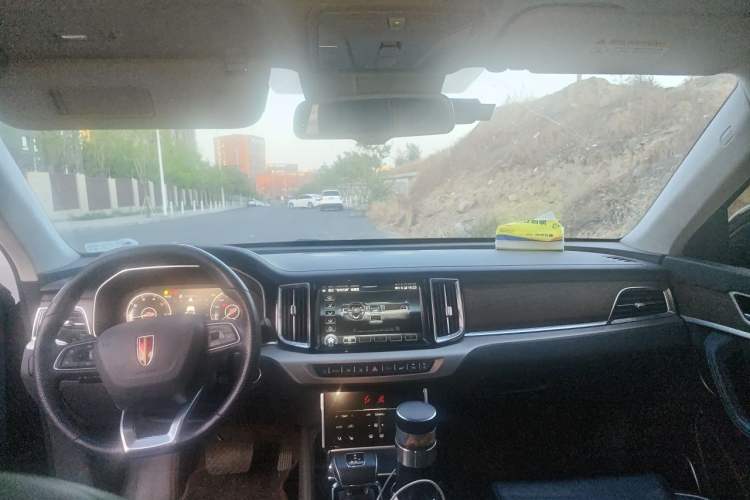 Used Hongqi HS7 2022 3.0T Automatic All-Wheel Drive Smart Connect Flagship Edition 7 Seats Center Console