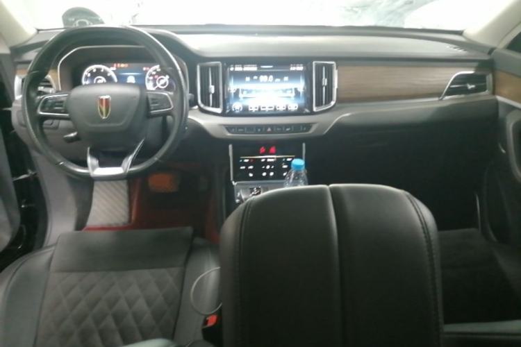 Used Hongqi HS7 2022 2.0T DCT Two-Wheel Drive Smart Connect Flagship Edition Five Seats Center Console