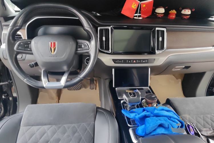 Used Hongqi HS7 2022 2.0T DCT Two-Wheel Drive Smart Connect Flagship Edition Seven Seats Center Console