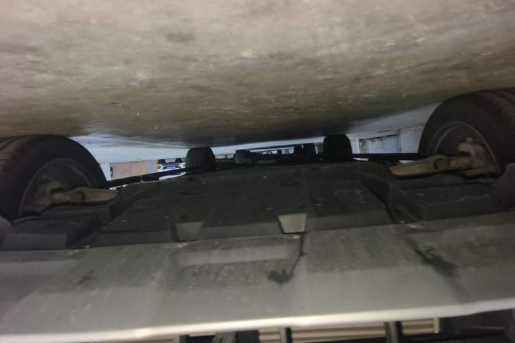 Used Hongqi HS7 2022 2.0T DCT Two-Wheel Drive Smart Connect Flagship Edition Five Seats Chassis Front