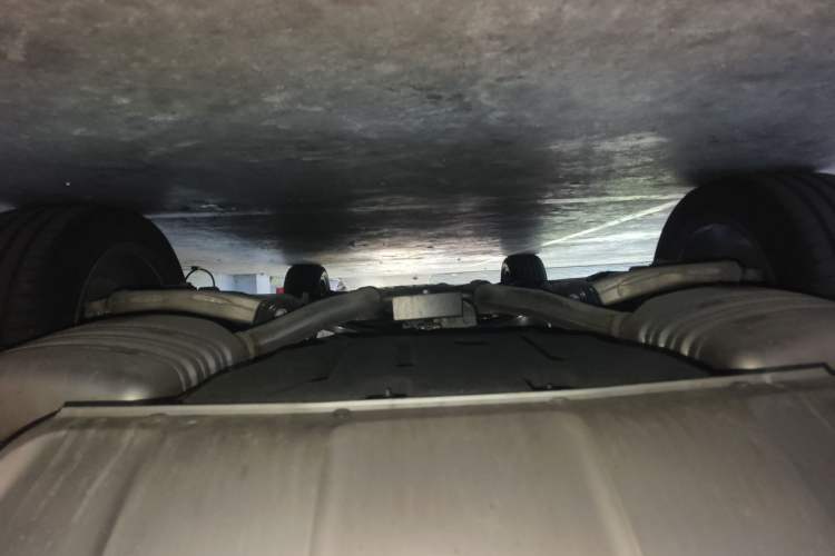 Used Hongqi HS7 2022 2.0T DCT Two-Wheel Drive Smart Connect Flagship Edition Five Seats Chassis Rear