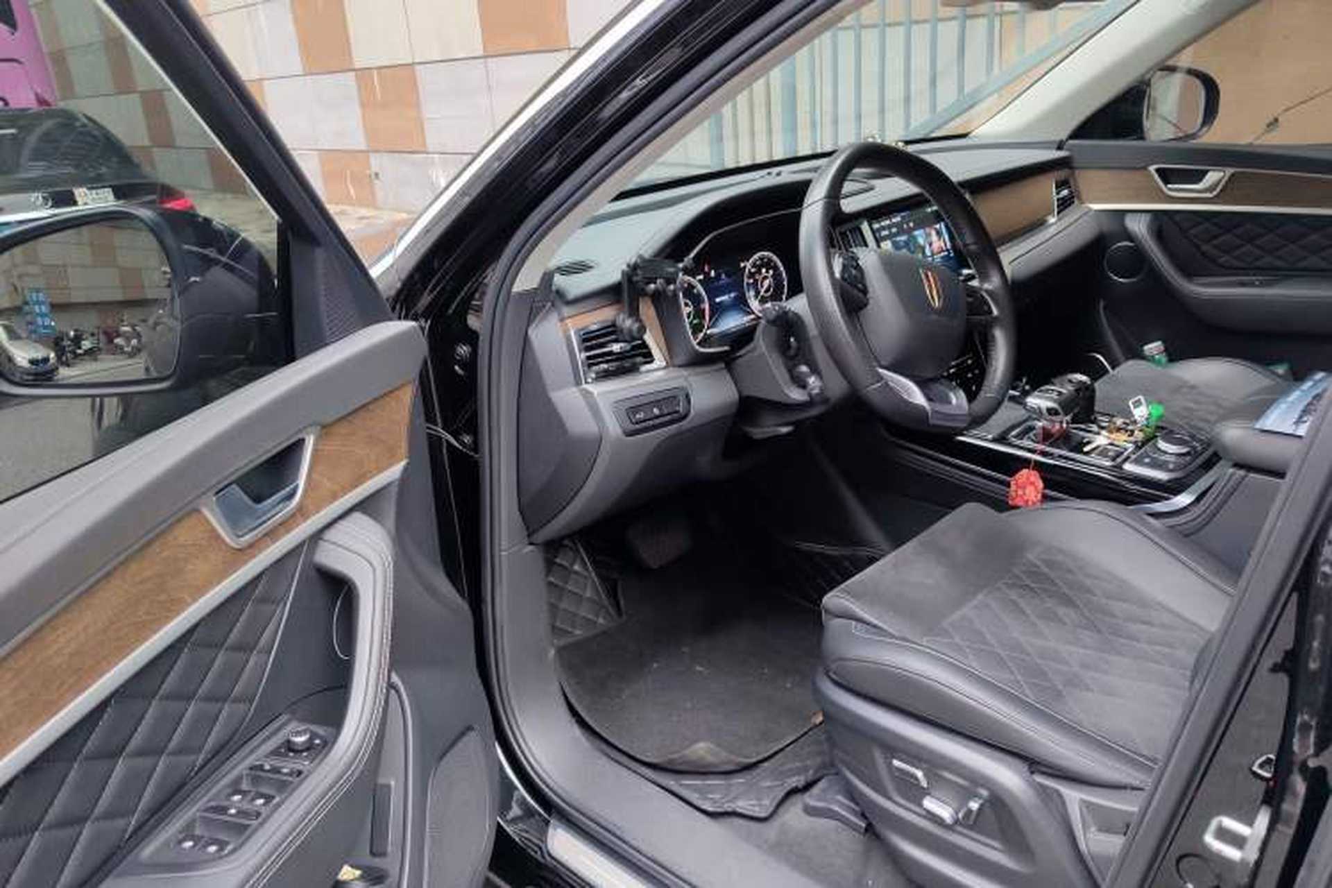 Used Hongqi HS7 2022 2.0T DCT Two-Wheel Drive Smart Connect Flagship Edition Five Seats Driver Seat