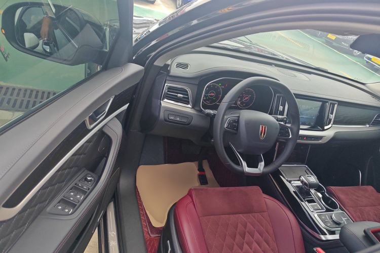 Used Hongqi HS7 2022 2.0T DCT Two-Wheel Drive Smart Connect Flagship Edition Five Seats Driver Seat