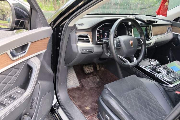 Used Hongqi HS7 2022 2.0T DCT Two-Wheel Drive Smart Connect Flagship Edition 7 Seats Driver Seat