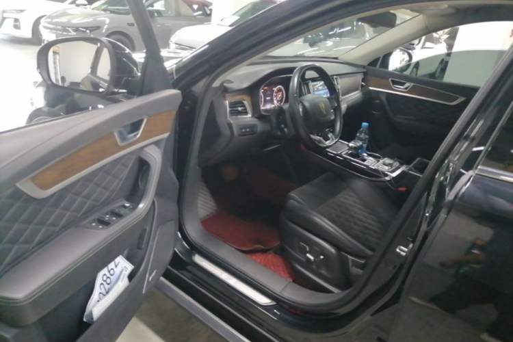Used Hongqi HS7 2022 2.0T DCT Two-Wheel Drive Smart Connect Flagship Edition Five Seats Driver Seat
