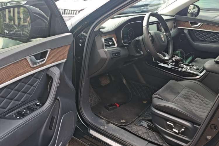 Used Hongqi HS7 2022 2.0T DCT Two-Wheel Drive Smart Connect Flagship Edition Seven Seats Driver Seat
