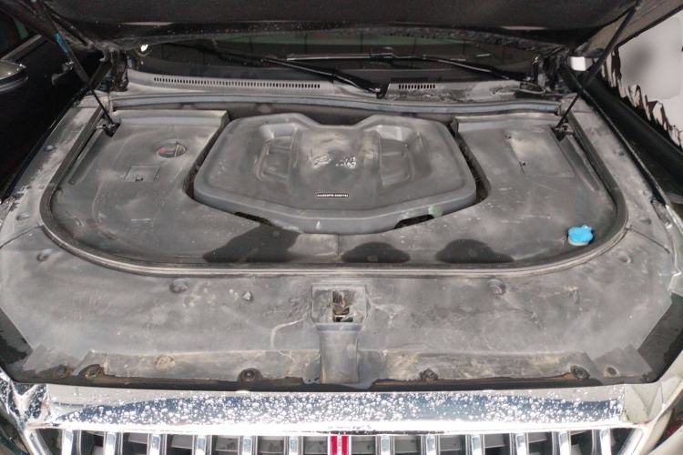 Used Hongqi HS7 2022 2.0T DCT Two-Wheel Drive Smart Connect Flagship Edition Seven Seats Engine Bay