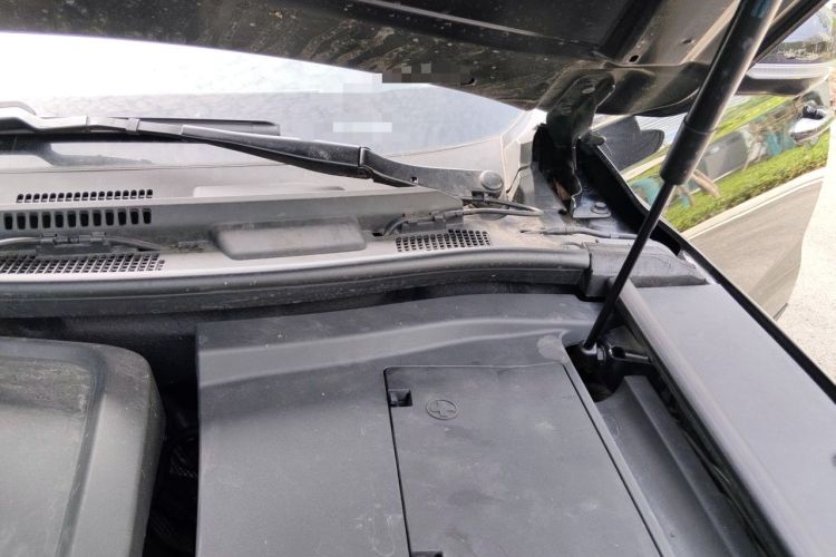 Used Hongqi HS7 2022 2.0T DCT Two-Wheel Drive Smart Connect Flagship Edition 7 Seats Engine Bay Left
