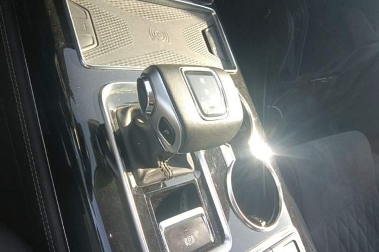 Used Hongqi HS7 2022 3.0T Automatic All-Wheel Drive ZhiLian Flagship Edition Five Seats Gear Lever
