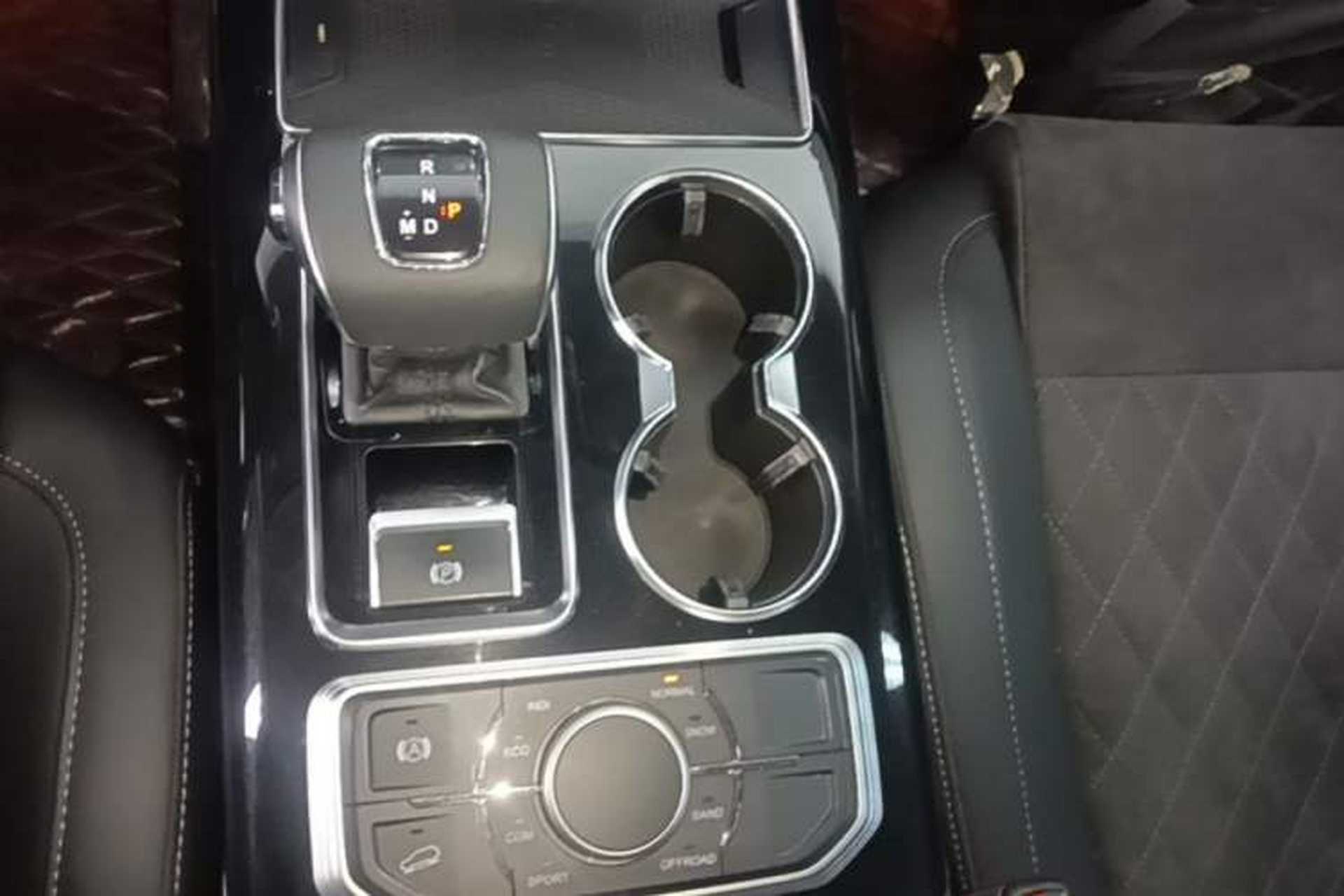Used Hongqi HS7 2022 3.0T Automatic All-Wheel Drive Smart Connect Flagship Edition 7 Seats Gear Lever