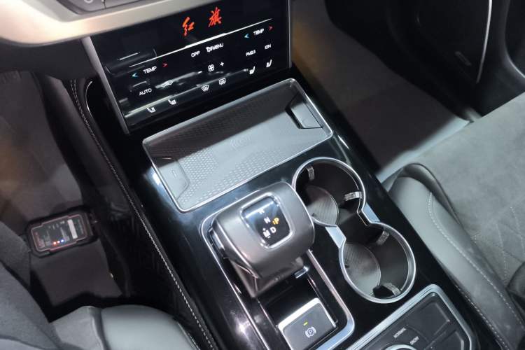 Used Hongqi HS7 2022 3.0T Automatic All-Wheel Drive ZhiLian Flagship Edition Five Seats Gear Lever