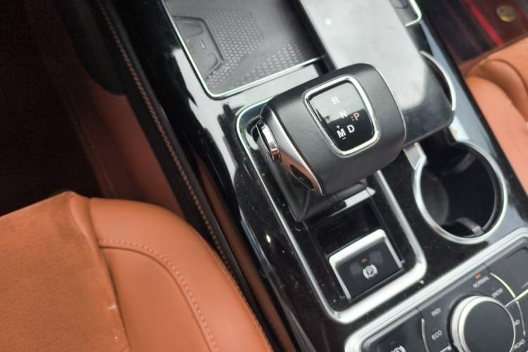 Used Hongqi HS7 2022 3.0T Automatic All-Wheel Drive ZhiLian Flagship Edition Five Seats Gear Lever