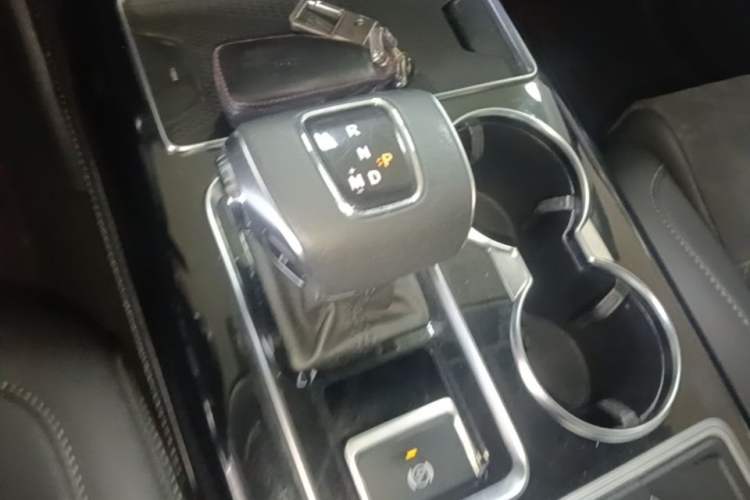 Used Hongqi HS7 2022 3.0T Automatic All-Wheel Drive ZhiLian Flagship Edition Five Seats Gear Lever