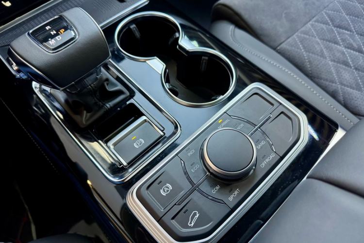 Used Hongqi HS7 2022 3.0T Automatic All-Wheel Drive ZhiLian Flagship Edition Five Seats Gear Lever