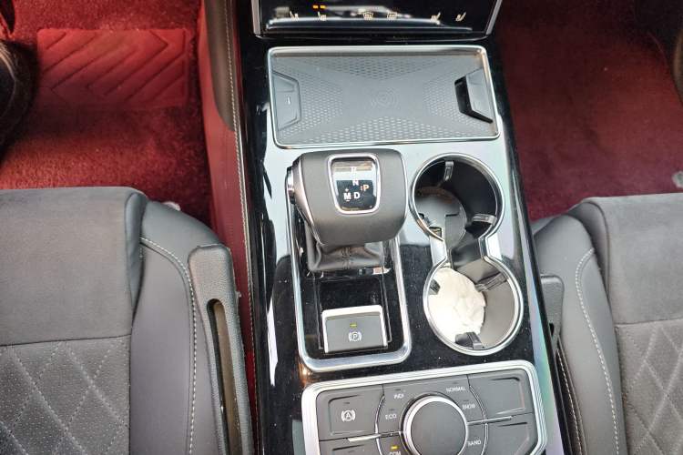 Used Hongqi HS7 2022 3.0T Automatic All-Wheel Drive Smart Connect Flagship Edition 7 Seats Gear Lever