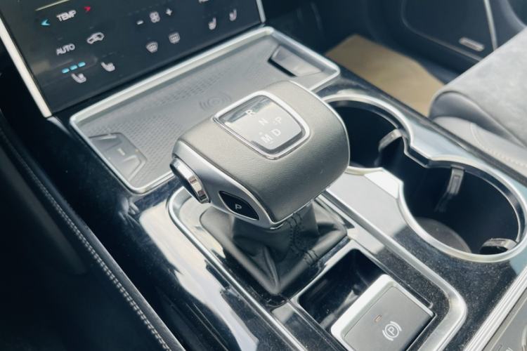 Used Hongqi HS7 2022 3.0T Automatic All-Wheel Drive ZhiLian Flagship Edition Five Seats Gear Lever