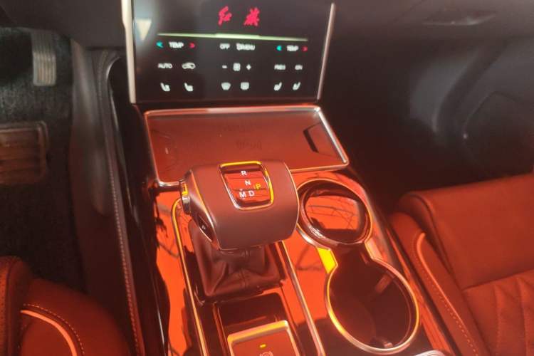 Used Hongqi HS7 2022 3.0T Automatic All-Wheel Drive ZhiLian QiChang Edition 5 Seats Gear Lever