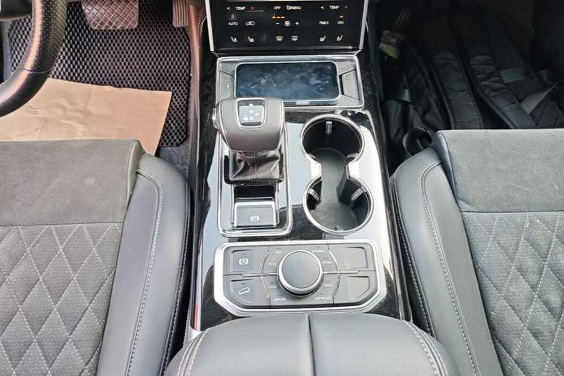 Used Hongqi HS7 2022 3.0T Automatic All-Wheel Drive ZhiLian Flagship Edition Five Seats Gear Lever