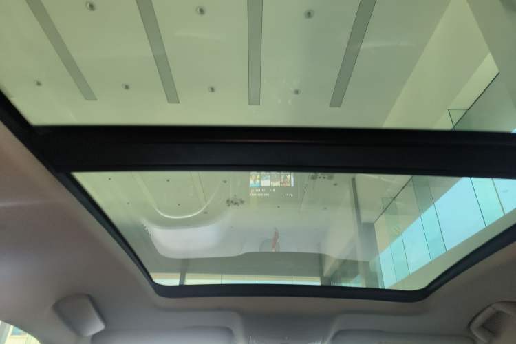 Used Hongqi HS7 2022 2.0T DCT Two-Wheel Drive Smart Connect Flagship Edition Five Seats Headliner