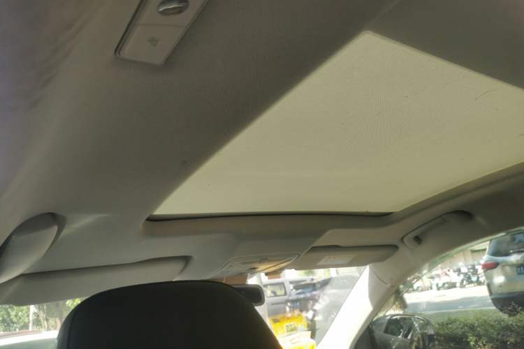 Used Hongqi HS7 2022 2.0T DCT Two-Wheel Drive Smart Connect Flagship Edition Five Seats Headliner