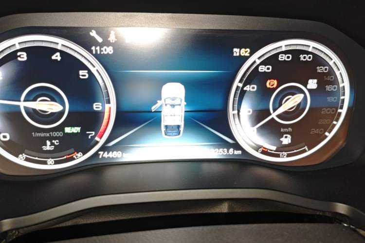 Used Hongqi HS7 2022 2.0T DCT Two-Wheel Drive Smart Connect Flagship Edition Seven Seats Instrument Cluster