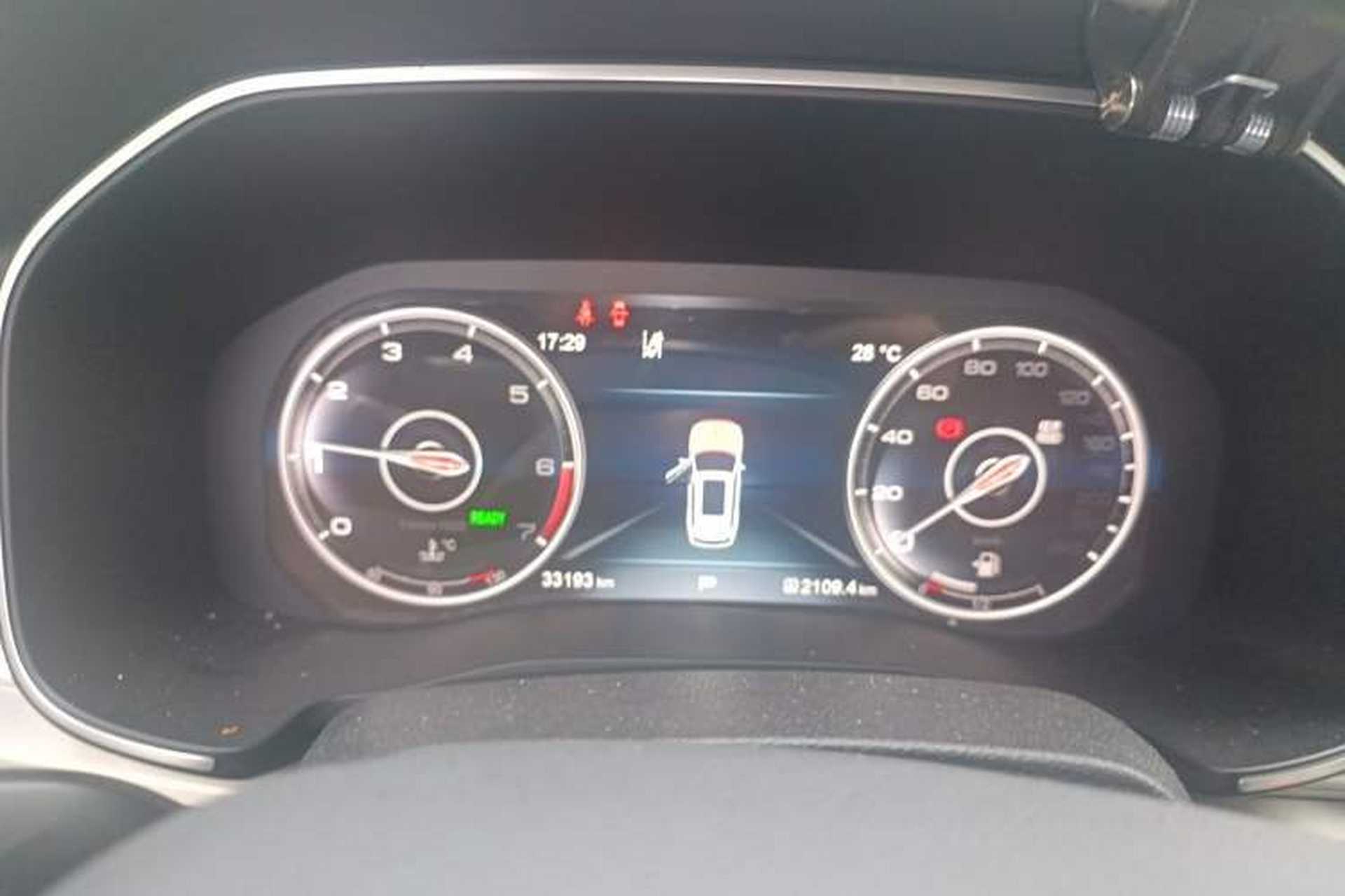 Used Hongqi HS7 2022 2.0T DCT Two-Wheel Drive Smart Connect Flagship Edition 7 Seats Instrument Cluster
