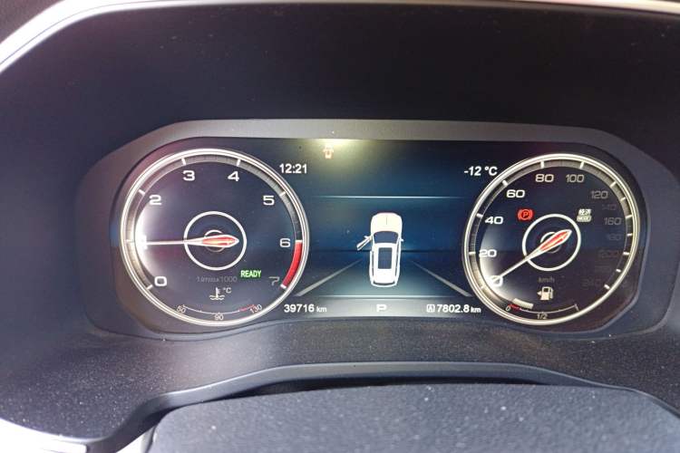 Used Hongqi HS7 2022 2.0T DCT Two-Wheel Drive Smart Connect Flagship Edition Five Seats Instrument Cluster