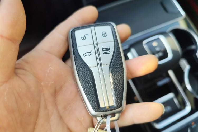 Used Hongqi HS7 2022 2.0T DCT Two-Wheel Drive Smart Connect Flagship Edition Five Seats Interior 1