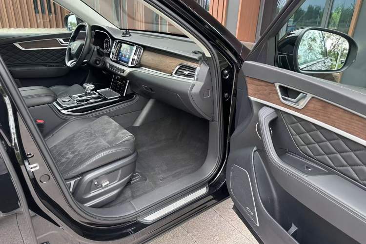 Used Hongqi HS7 2022 3.0T Automatic All-Wheel Drive ZhiLian Flagship Edition Five Seats Interior 11