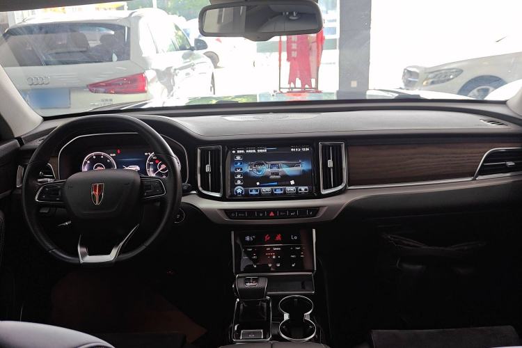 Used Hongqi HS7 2022 2.0T DCT Two-Wheel Drive Smart Connect Flagship Edition Seven Seats Interior 2